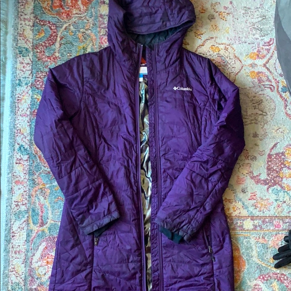 Women’s light winter jacket.